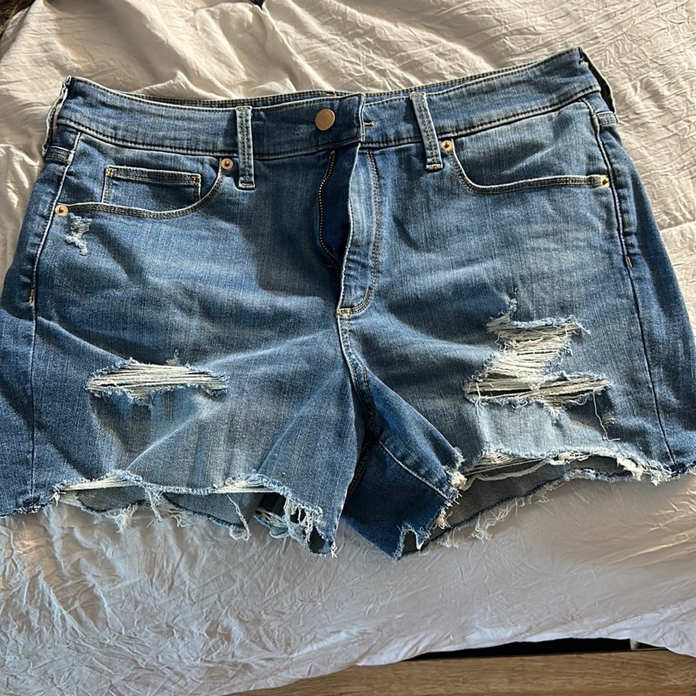 Universal Threads Jean Shorts
